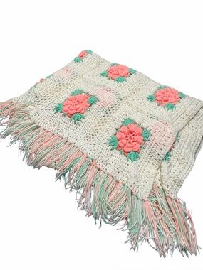 Vintage Pink Rose Afghan 3D Flowers Granny Square Handmade Farmhouse Grannycore